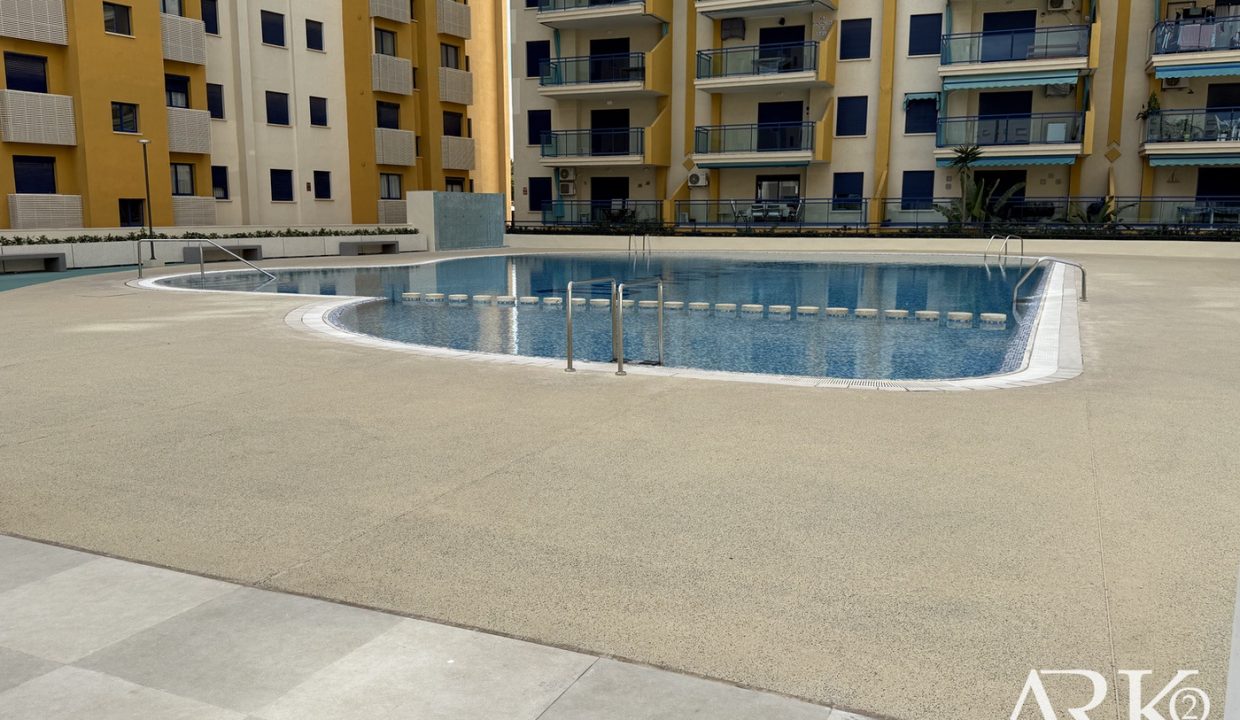 33 Piscina