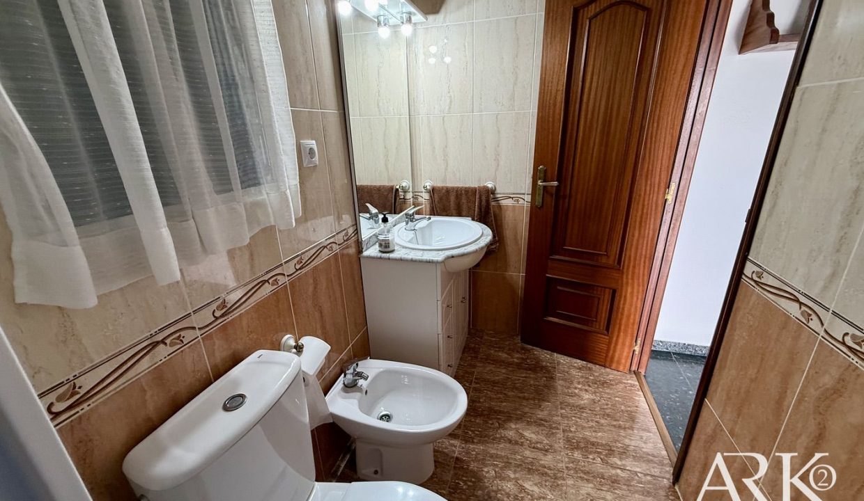 BAÑO B